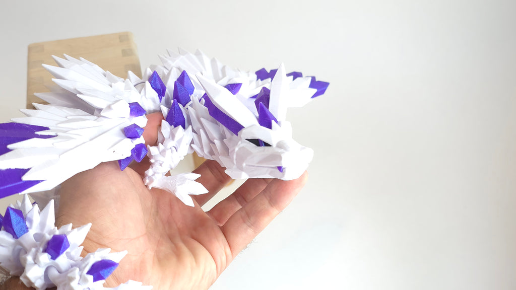 Krystall dragen Rocky