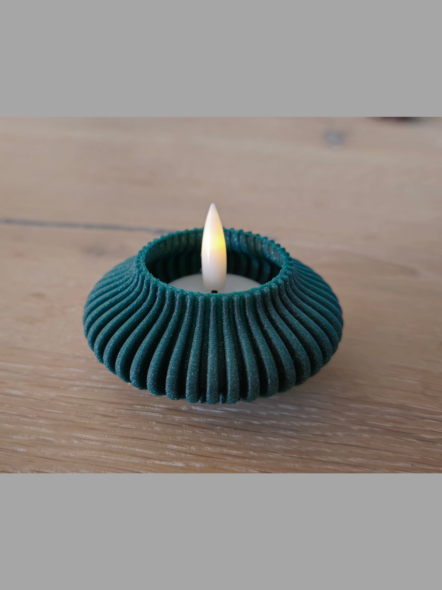 STRIPE Telysholder – Moderne og Elegant LED- eller Telysestake