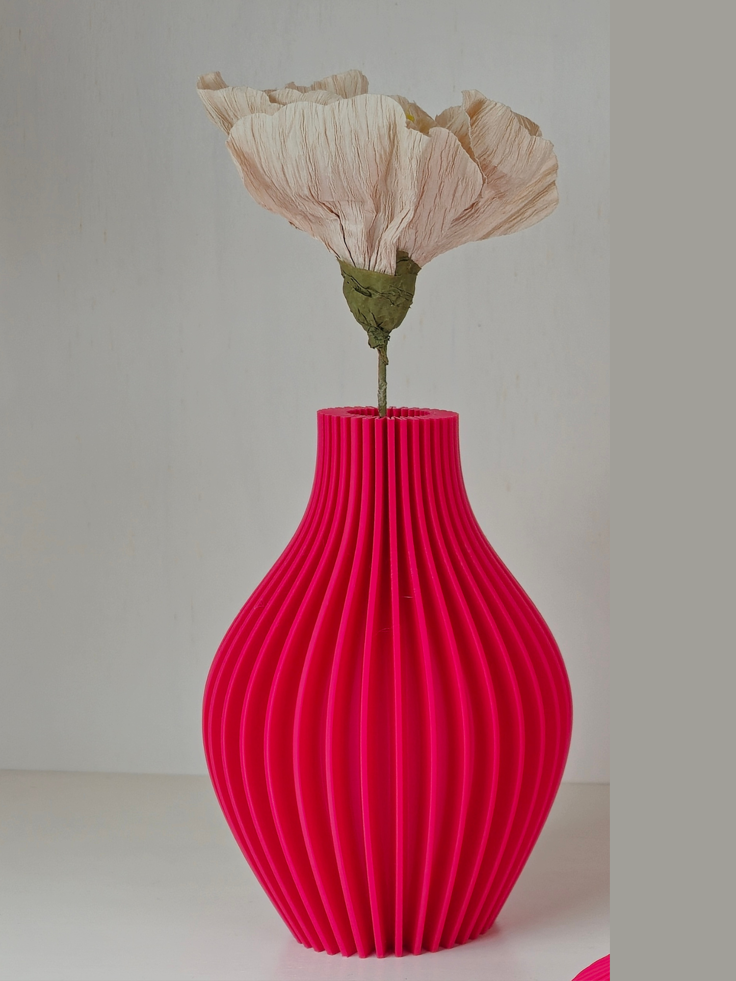STRIPE Pære Vase – Moderne Dekorvase med Unikt Design