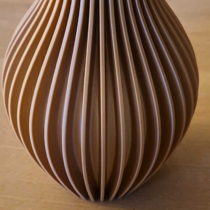 STRIPE Blomsterpotte – Moderne Design med Elegant Struktur