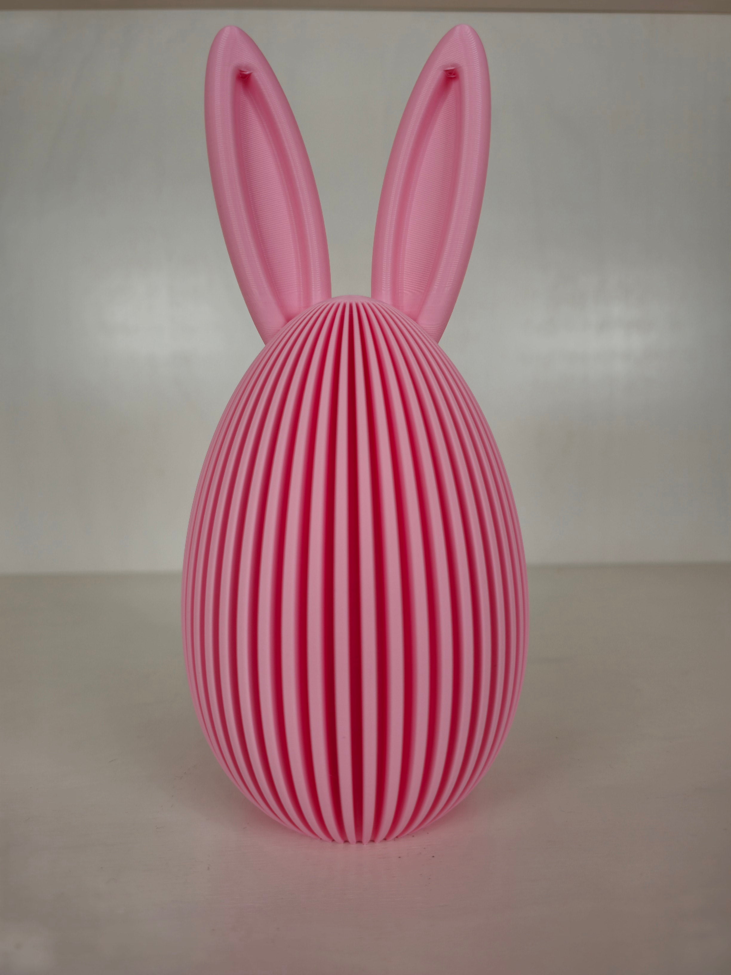 STRIPE Påskeegg med Kaninører i Pastellfarger