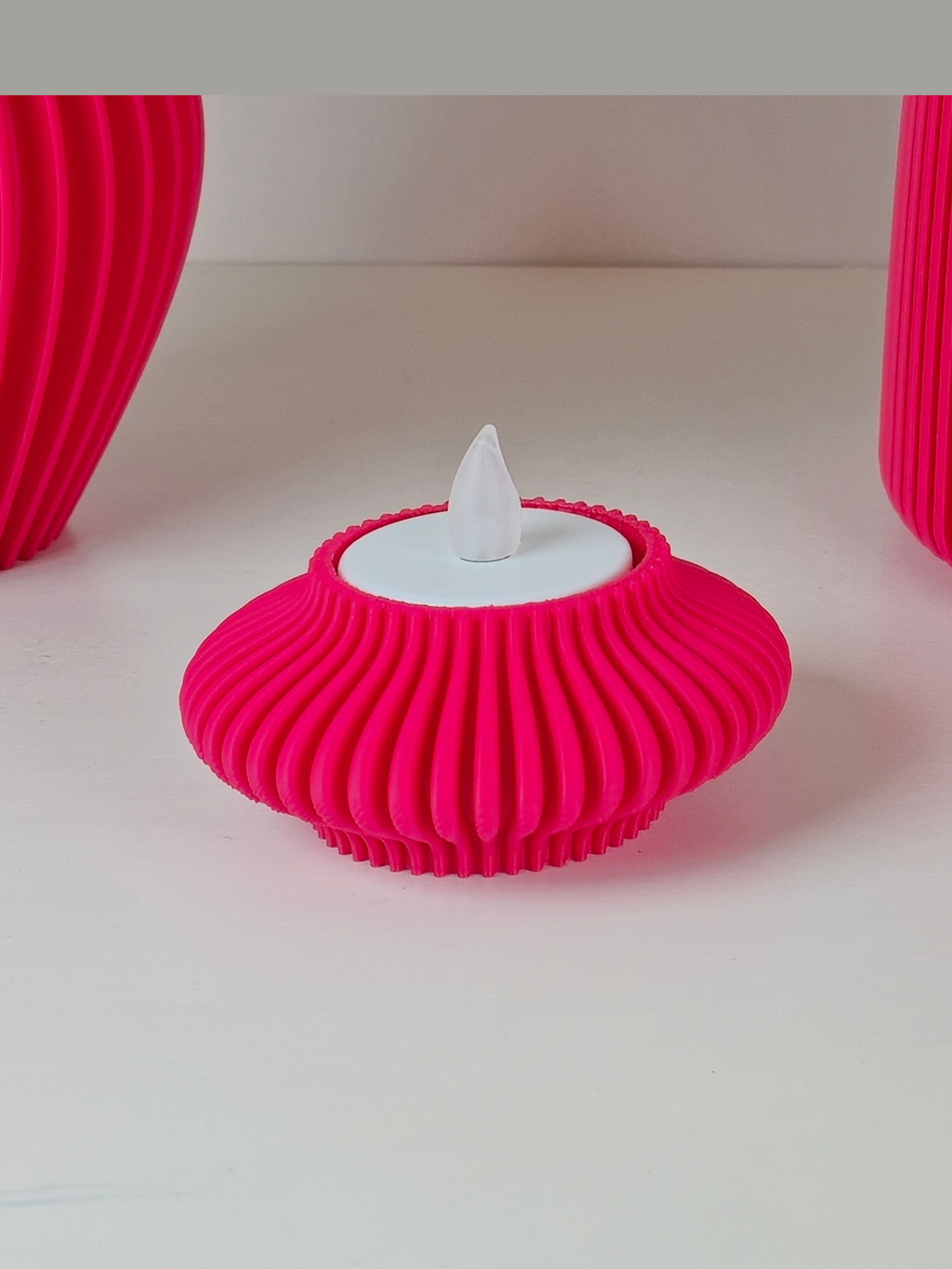 STRIPE Telysholder – Moderne og Elegant LED- eller Telysestake