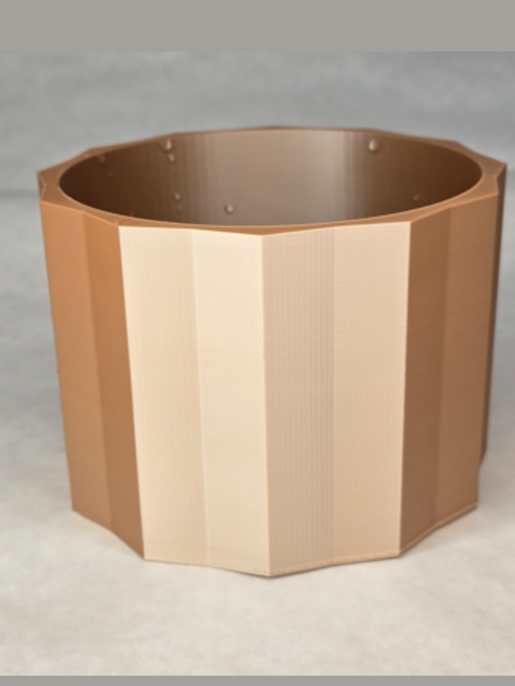 STRIPE Blomsterpotte – Moderne Blomsterpotte i Stilig Geometrisk Design